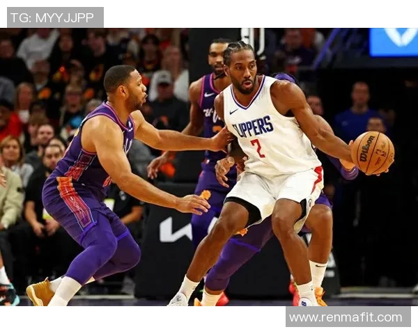 火箭队与快船队激战正酣比赛结果揭晓引发球迷热议